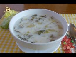 Si nu pentru ca nu era o reteta gustoasa ci pentru ca eu detestam sa mananc prea des un fel iar ciorba de salata era gatita foooooarte des de mama, mai ales vara. Supa De Salata Verde Reteteangela Youtube