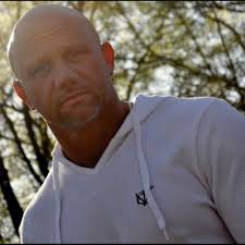 What does 'RUDDY' mean in the description of King David?