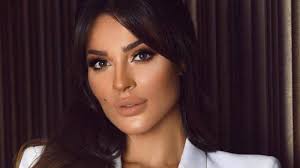 نادين نسيب نجيم تكشف أسرار الجمال من دبي Hoop Ring Nostril Hoop Ring Nose Ring