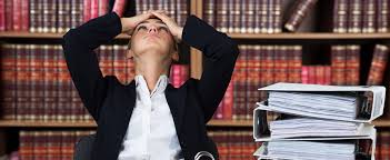 Trouver du boulot dans le domaine juridique. Avocat Pourquoi Et Comment Se Reconvertir En Juriste