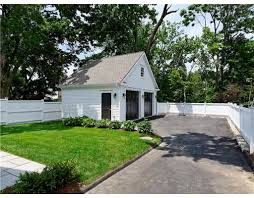 Frequently asked questions about driveways, parking and traffic. Pin By Meagan Carroll On Inspiration Garage House Exterior Garage Exterior Detached Garage