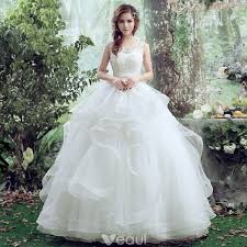 Chic Beautiful Outdoor Garden Wedding Dresses 2017 White Ball Gown Floor Length Long Scoop Neck Sleeveless Backless Pierced Lace Appliques Beading Pearl S Princess Wedding Dresses Wedding Dresses 2017 Lace Ball Gowns Wedding