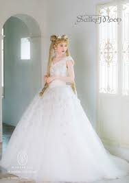 Serena later changed into a feathered white versace dress for the reception, while venus removed her tulle skirt to reveal a mini skirt matching her bodice. Sailor Moon Unveils Official Line Of Ethereal Wedding Dresses And Tuxedos