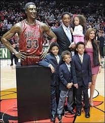 On sunday evening the best friend of kim kardashian was seen hanging out with rapper future, 33, at his birthday party held in beverly hills. Scottie Pippen Chicago Bulls Statue Bronze Basketballpictures Basketball Pictures Nba Basketball Art Nba Legends