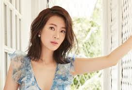 She was then offered a general management contract by artiste. Why Jesseca Liu Is Willing To Risk Her Life To Become A Mum The Singapore Women S Weekly