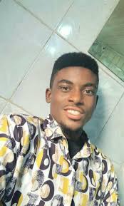 Fairplay to Mark Flekken for talking us through this iconic #Bundesliga  moment! 😳