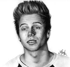 32,356 likes · 10 talking about this. Luke Hemmings Pencil Drawing By Anna Nilsson By Nilssondrawings On Deviantart