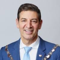 Basil Miranda's Instagram, Twitter & Facebook