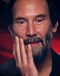 send me kisses and flowers 🥰😘❤🌹