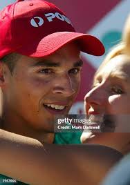 17 Photos & High Res Pictures