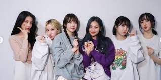 Meski keenam perempuan cantik ini sudah tidak bersama, tetapi mereka masih menyapa para fans … Fakta Fakta Gfriend Akhiri Kontrak Dengan Source Music Nama Jadi Trademarks Hingga Fans Meradang