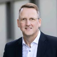 Oscar Izkue Email & Phone Number