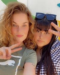 Destiny Summers's Instagram, Twitter & Facebook