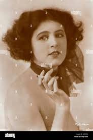 Marcella historisch -Fotos und -Bildmaterial in hoher Auflösung