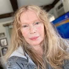 Veronica Guidry's Instagram, Twitter & Facebook