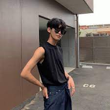 soji メンズカット マッシュ ショートカット 暗髪 on instagram く menshair 自然に刈り上げて 前髪分わやすいよう パーマをかけています 後ろに流すように乾かして 好きな分だけまえにシュッと ゆーへーさん メンズ ヘアスタイル メンズカット