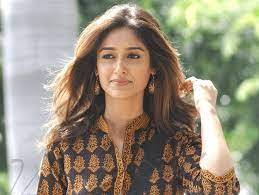 الممثلة الهندية إليانا دي كروز حاولت الإنتحار وكمال خان يهدد به fashion indian actresses fashion advice