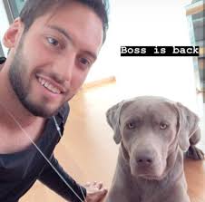 57 Mentions J Aime 1 Commentaires Hakan Calhanoglu 10hakansniper Sur Instagram Quot Tb Boss Duman Hakan Calhanoglu A C Milan Instagram