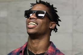 Relieve my heart of malice, hit my palace, stroke my cactus, oh, don't wait». Through The Late Night Travis Scott Letra Lyrics