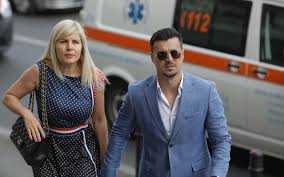 Curtea de apel bucurești a amânat pentru 22 septembrie decizia privind eventuala schimbare a încadrării faptelor de care sunt acuzați cristian popescu piedone și alți inculpați. Elena Udrea La Curtea De Apel Bucuresti In Dosarul Referitor La FinanÅ£area Campaniei Electorale A Lui Traian BÄƒsescu Din 2009