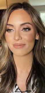 Nicole Levitt (nicolelevitt)