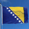 Die flagge kroatiens ist eine horizontale trikolore in den farben rot, weiß und blau, mit dem mittig aufgesetzten wappen kroatiens. 1