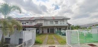 The property is 42 km from petaling jaya, and complimentary private parking is featured. Taman Nakhoda Telok Panglima Garang Klang Realman
