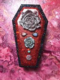 Resin Glitter Resin Coffin Black And Red Holographic Etsy Horror Crafts Gothic Jewelry Rings Epoxy Resin Crafts
