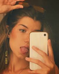 adriana v (@adi.vegaa) • Instagram photos and videos