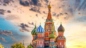 Es erstreckt sich über europa und asien und liegt teilweise im nahen und mittleren osten. Klischees Was Unser Bild Von Russland Pragt Dlf Nova