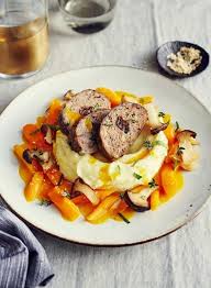 Kartoffelpuree Mohrengemuse Und Gebratene Krauterseitlinge Rezept Essen Und Trinken Mohren Gemuse Rezepte Kartoffelpuree