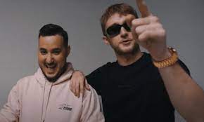 1er role vald gotaga de mon mieux vald gotaga elle pleut vald gotaga koala mouille vald gotaga cheum vald gotaga tricheur vald gotaga menteur menteur leak flac. Vald Invite Gotaga Pour Le Clip De Gotaga