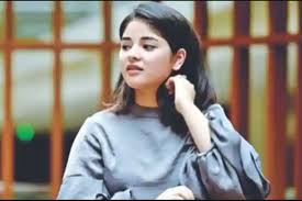 Kita pun dapat maknai arti putih, bunga yang mekar, dan mekar sebagai doa agar. Tinggalkan Industri Bollywood Demi Perdalam Agama Islam Zaira Wasim Kini Minta Fans Berhenti Memujinya Itu Berbahaya Buat Imanku