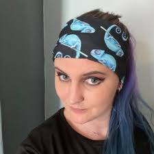 Blu vibrante CAMALEONTE su nero