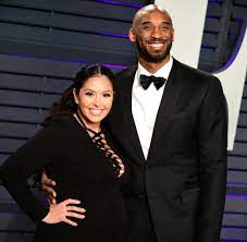 Kobe bryant, despite being one of the truly great basketball players of all time, was just getting started in life. Kobe Bryant Nba Legende Stirbt Bei Hubschrauberabsturz Welt