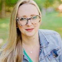 Kendra Cote's Instagram, Twitter & Facebook