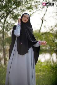In this video i made a kondangan outfits lookbook. Gamis Simple 2 Warna Buat Kondangan Gamiskondangan Model Pakaian Gaun Pakaian Wanita