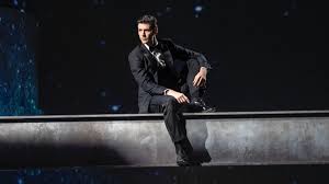 I rumors un tempo hanno unito il suo nome a quello di marco mengoni, ma da quanto ne sappiamo fra i due c'è solo una forte e affettuosa amicizia. Roberto Bolle Carriera Vita Privata Fidanzato Stipendio E Curiosita