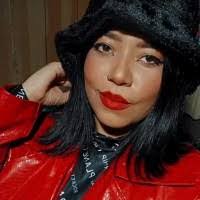 Jacqueline Lorenzana's Instagram, Twitter & Facebook