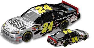 New jeff gordon paint scheme! Jeff Gordon To Honor Fallen Police Officers At Nascar Race On September 26 2010 Ehs Safety News America