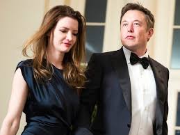 Elon musk is supposed to be worth 13.6 billion. Spacex Employees Say They Could Tell Elon Musk S Mood By His Wife S Hair Color