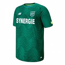 Three years after the creation of their own structure in november 2016, and with a presence on league of legends, pes. Trikots Fc Nantes Heim Auswarts Ausweich