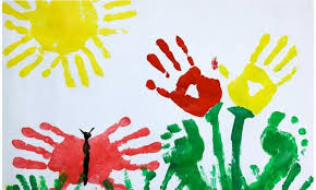 Sonne Schmetterling Blumen Ein Bild Mit Handabdruck Handabdruck Bilder Handabdruck Kunst Geburtstag Basteln Mit Kindern