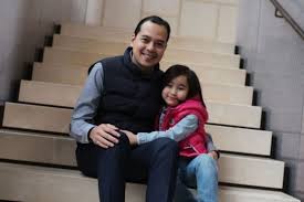 During the digital presscon for their movie finally found someone, sarah geronimo and john lloyd cruz reveal their message to their future. John Lloyd Cruz Bonds With Scarlet Snow Belo In Japan Glbnews Com