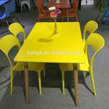 Kakinya menggunakan material besi stainless. Set Kursi Meja Makan Lipat Plastik Harga Bagus Buy Baik Plastik Set Product On Alibaba Com