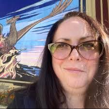 Sarah Nauman's Instagram, Twitter & Facebook