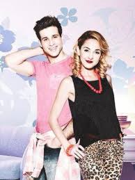 Damien Lauretta Y Mercedes Lambre Ambre Violetta Martina Stoessel
