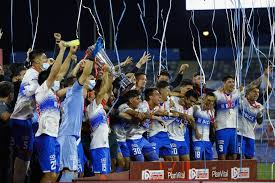 Rescato el duro trabajo de mis jugadores en pandemia. Fotos La Estrella 15 Universidad Catolica Celebro Con Euforia Tras Levantar El Titulo Del Campeonato 2020 Alairelibre Cl