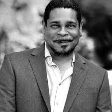 Edward Torres's Instagram, Twitter & Facebook