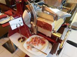 Cleanliness measures at star inn hotel wien schönbrunn include enhanced cleaning, hand sanitizer for guests, social distancing, and protective. Schinken Am Stuck Aufnahme Von Star Inn Hotel Wien Schonbrunn By Comfort Tripadvisor